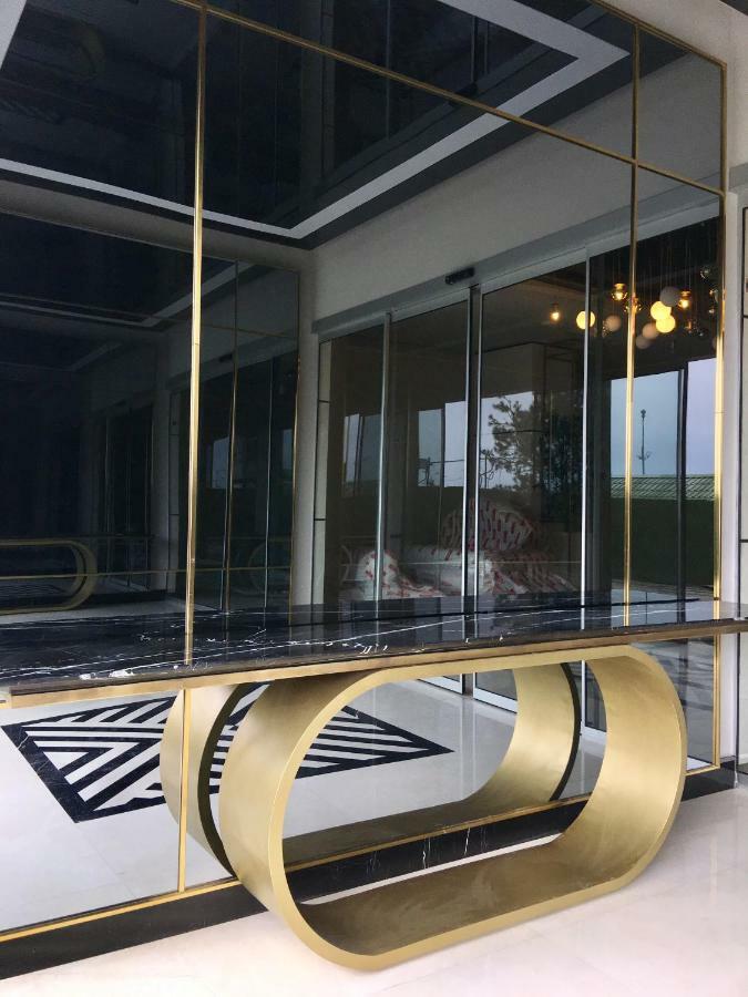 Coast Batumi Apart Hotel ภายนอก รูปภาพ